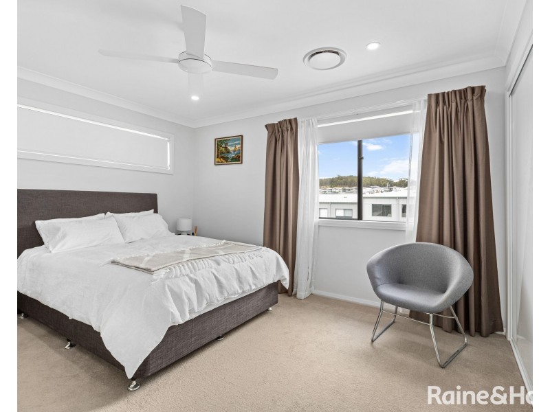 92 Northridge Drive, Cameron Park NSW 2285