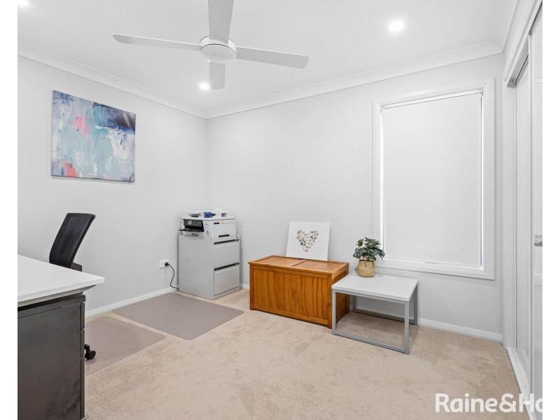92 Northridge Drive, Cameron Park NSW 2285