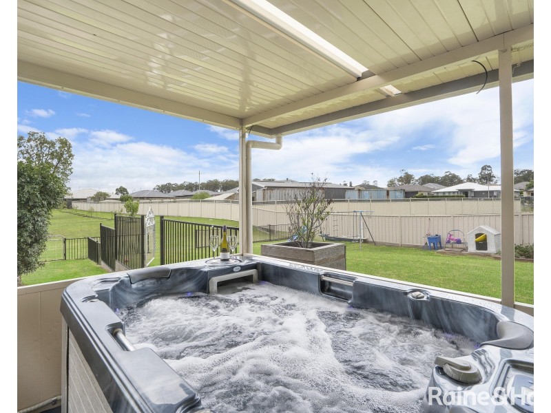 101 Forbes Crescent, Heddon Greta NSW 2321