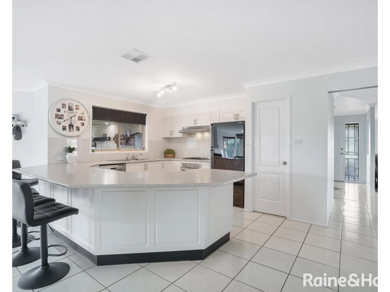 101 Forbes Crescent, Heddon Greta NSW 2321