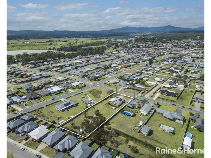 101 Forbes Crescent, Heddon Greta NSW 2321