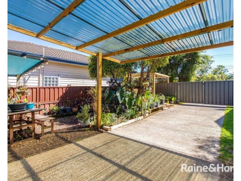 4 Albert Street, Tingira Heights NSW 2290