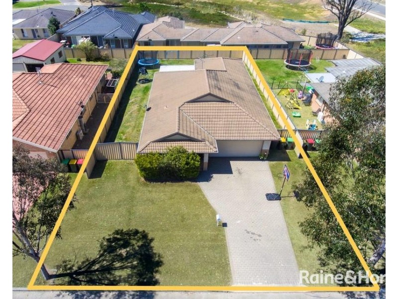 25 Chablis Drive, Cessnock NSW 2325
