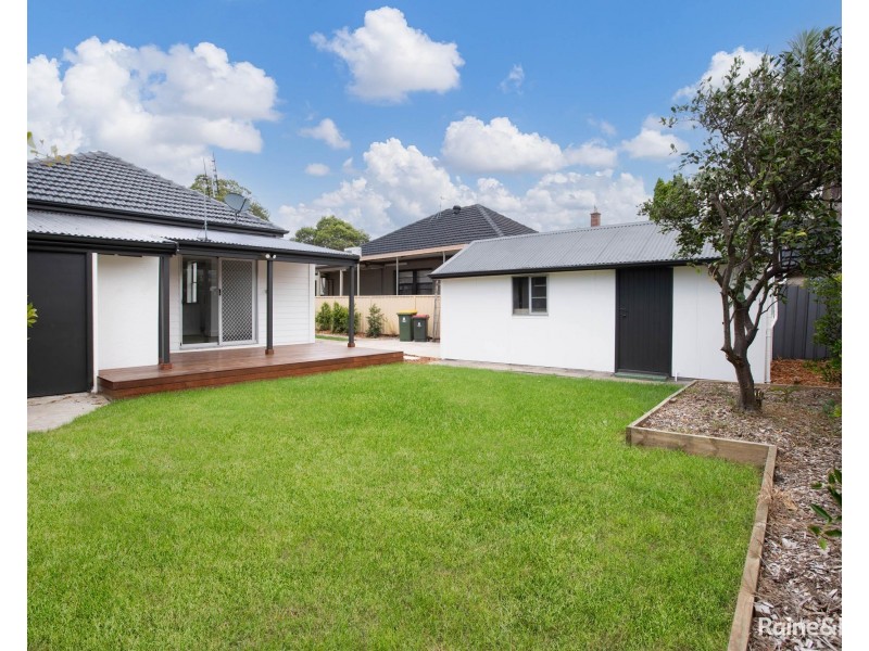 5 Mabel Street, Georgetown NSW 2298