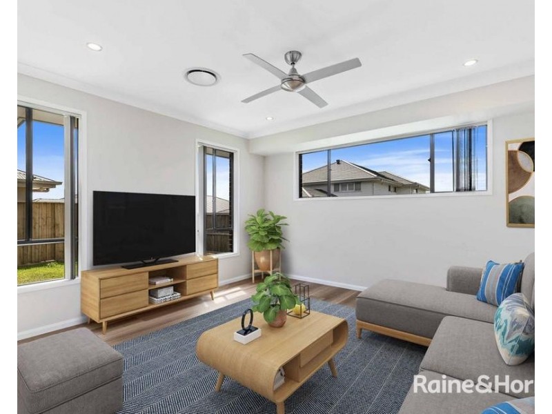 198 Settlers Boulevard, Chisholm NSW 2322