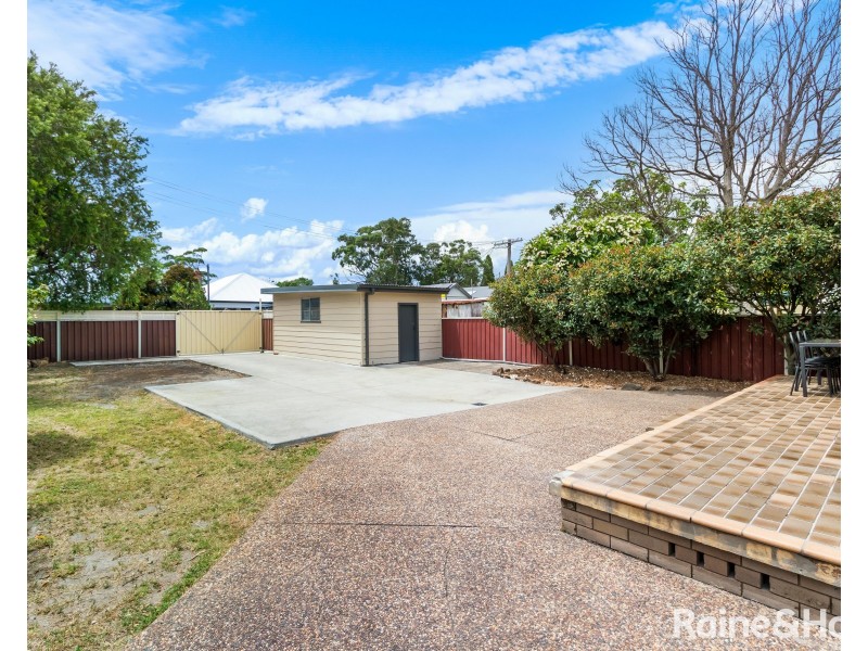 22 Ernest Street, Belmont NSW 2280