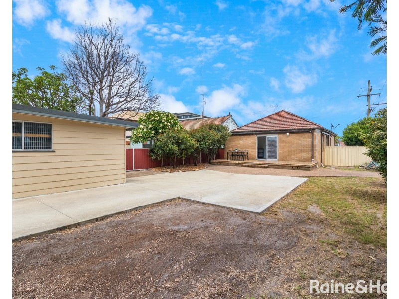 22 Ernest Street, Belmont NSW 2280