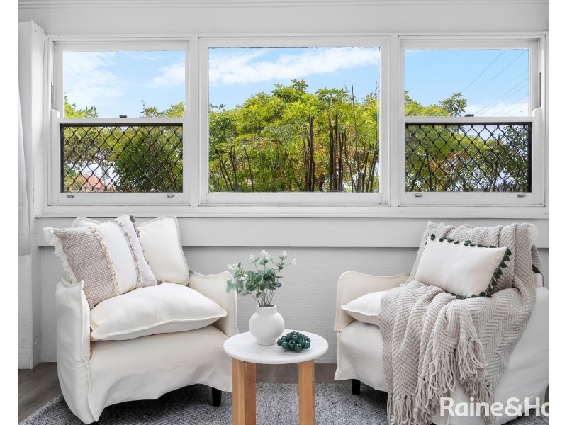 22 Ernest Street, Belmont NSW 2280