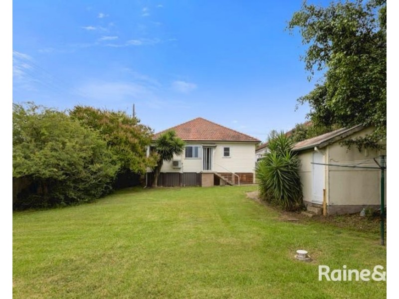 27 Johnson Street, Maitland NSW 2320