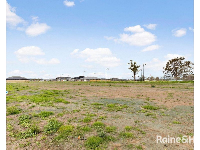 6212/247 Settlers Boulevard, Chisholm NSW 2322