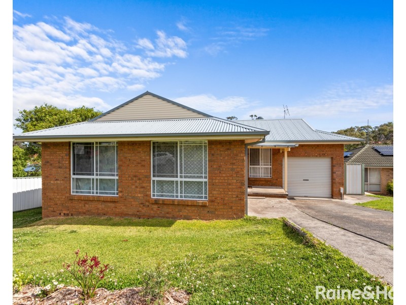 8 Yanco Street, Tingira Heights NSW 2290