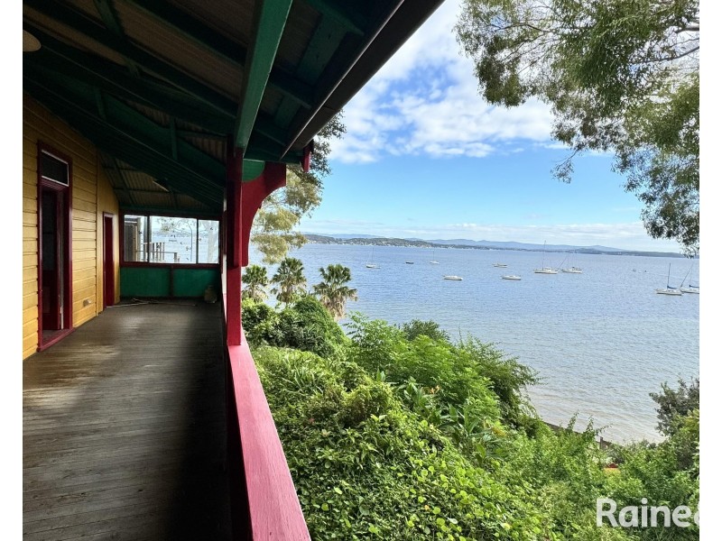 123 Marks Point Road, Marks Point NSW 2280