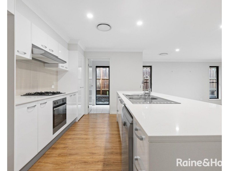 6 Pinfly Street, Chisholm NSW 2322