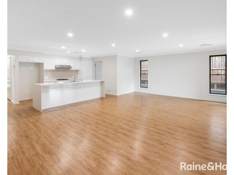 6 Pinfly Street, Chisholm NSW 2322