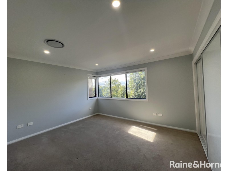 128 Portland Drive, Cameron Park NSW 2285