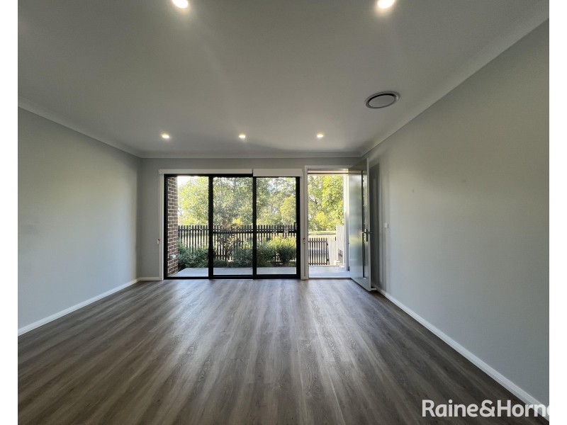 128 Portland Drive, Cameron Park NSW 2285