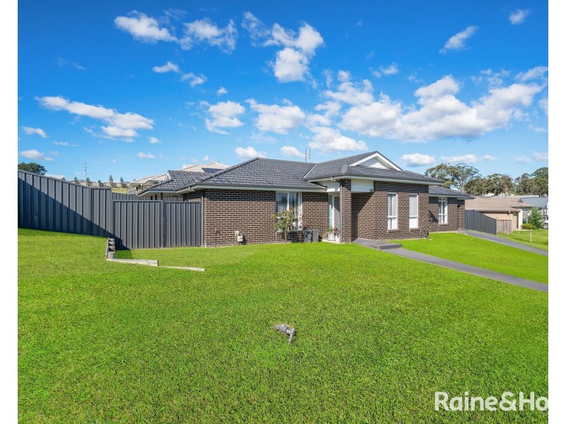 1 Holland Circuit, Gillieston Heights NSW 2321