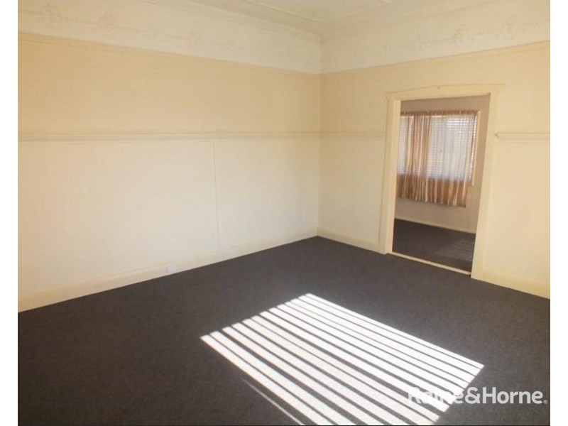 17 Wood Street, Adamstown NSW 2289