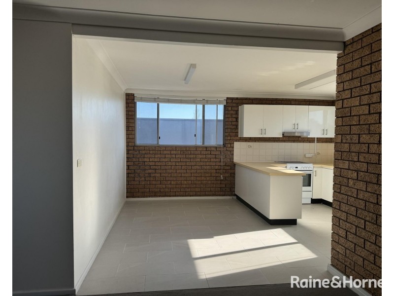 2/19 Melbourne Street, East Maitland NSW 2323