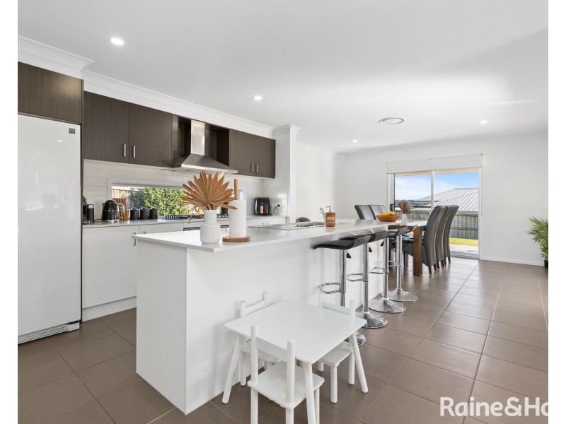 9 Darkmouth Street, Chisholm NSW 2322
