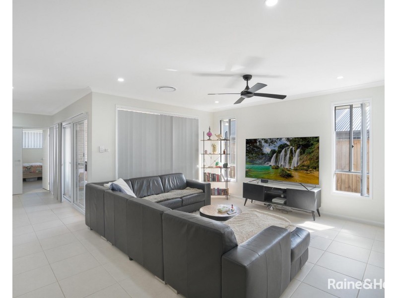 10 Silvarum Street, Chisholm NSW 2322