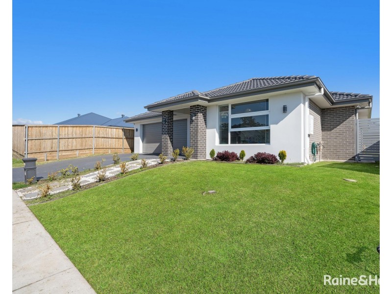 10 Silvarum Street, Chisholm NSW 2322