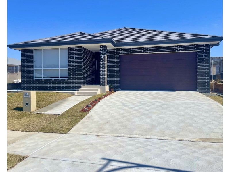 28 Ellipse Circuit, Chisholm NSW 2322