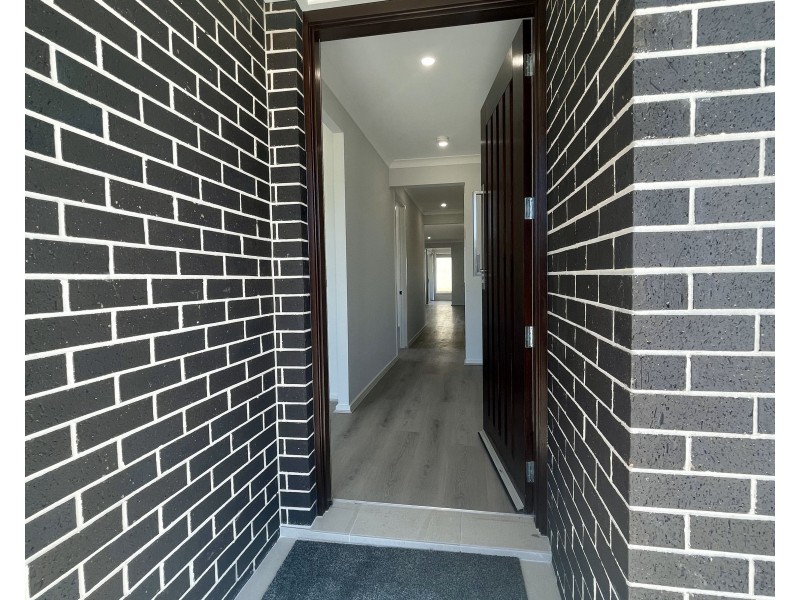 28 Ellipse Circuit, Chisholm NSW 2322