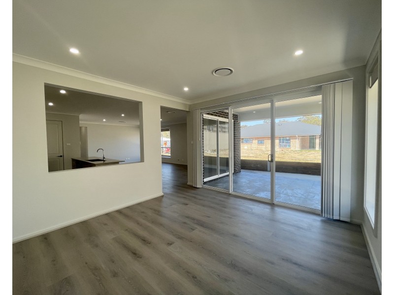 28 Ellipse Circuit, Chisholm NSW 2322