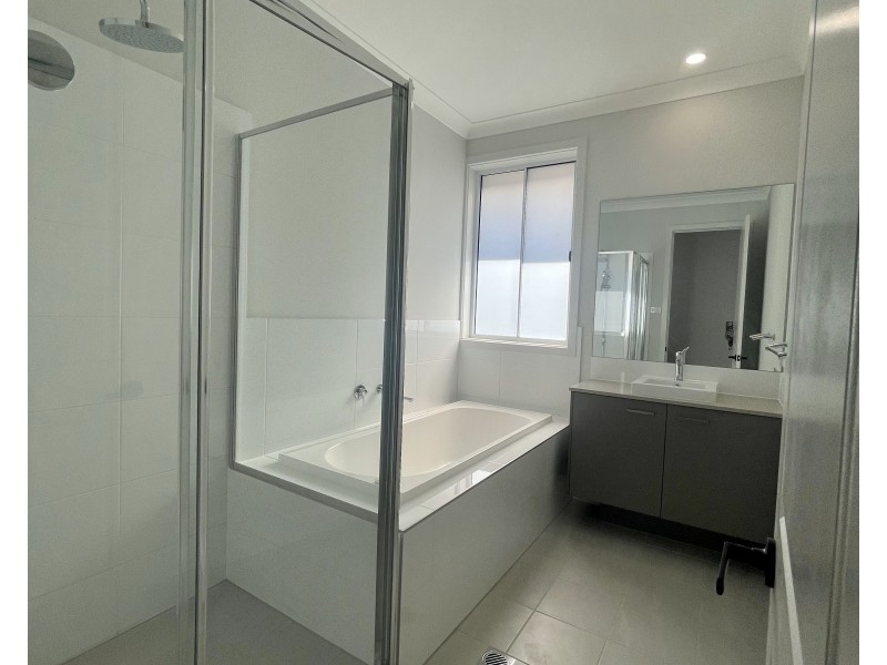 28 Ellipse Circuit, Chisholm NSW 2322