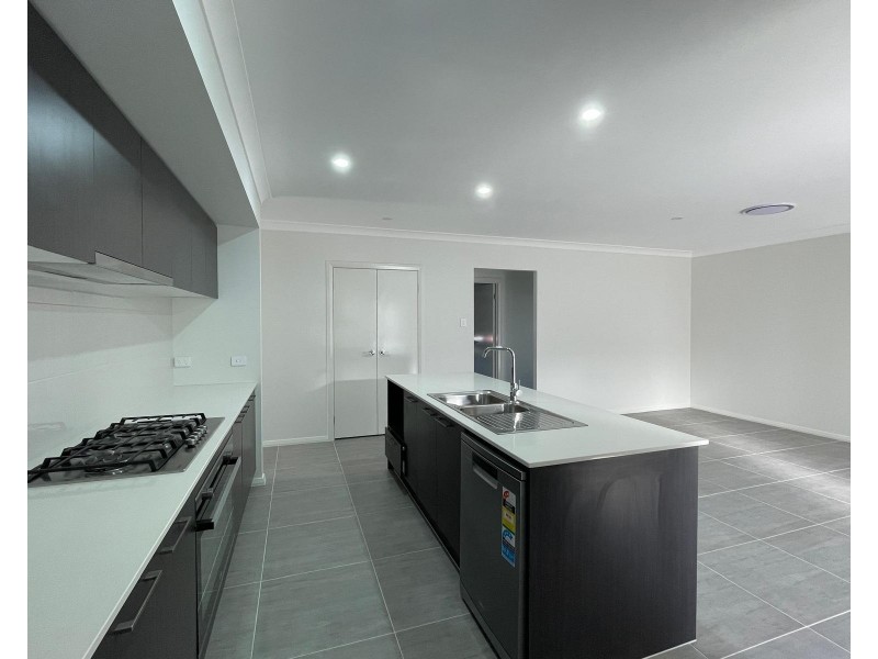 14 Swinton Parkway, North Rothbury NSW 2335