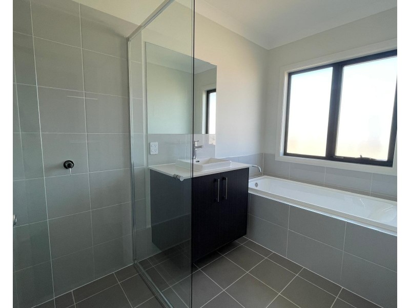 14 Swinton Parkway, North Rothbury NSW 2335