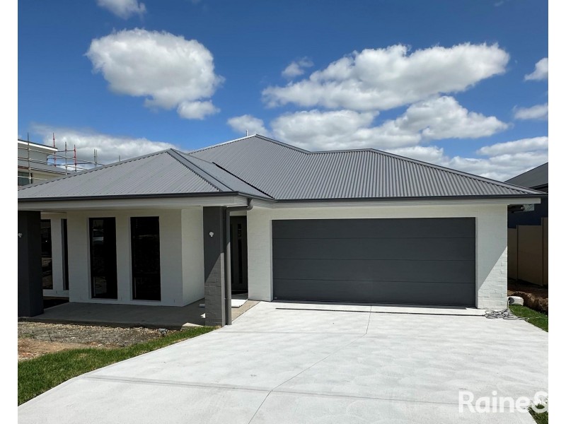 70 Rigby Drive, North Rothbury NSW 2335