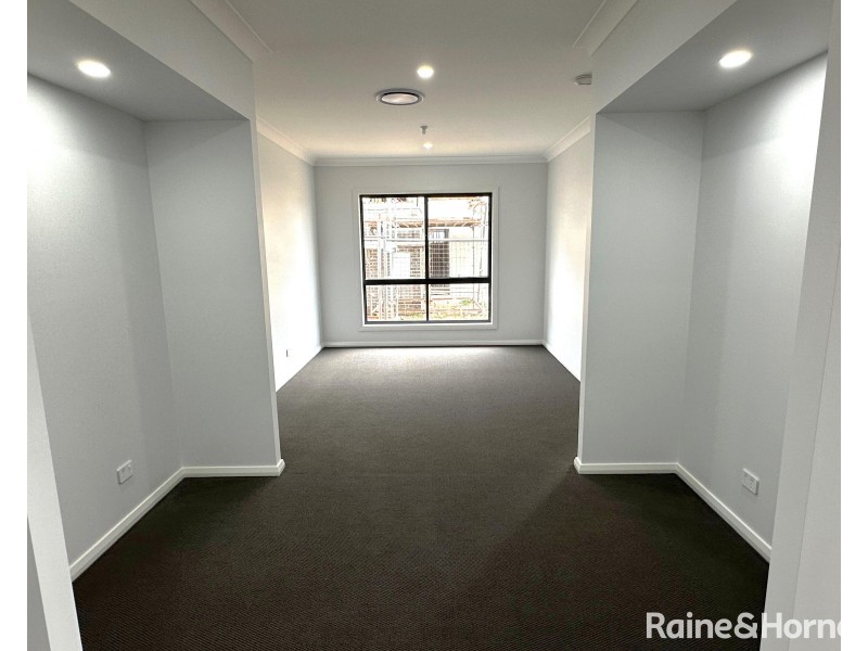 70 Rigby Drive, North Rothbury NSW 2335