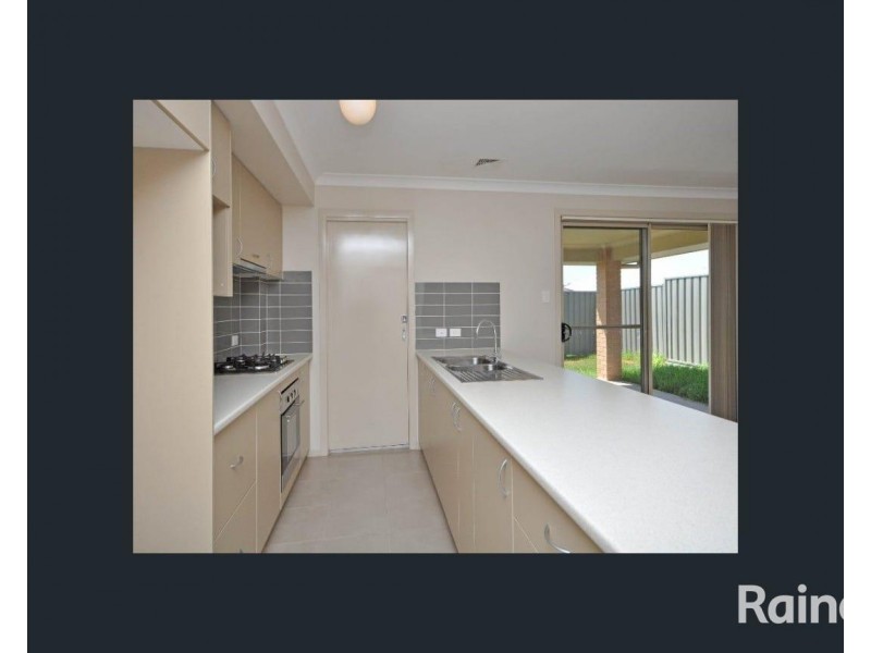 40A Niven Parade, Rutherford NSW 2320