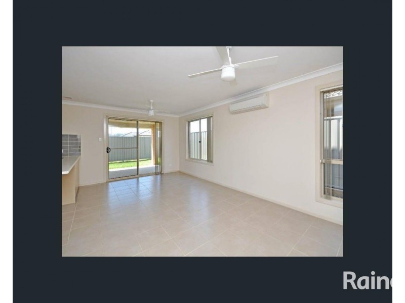 40A Niven Parade, Rutherford NSW 2320
