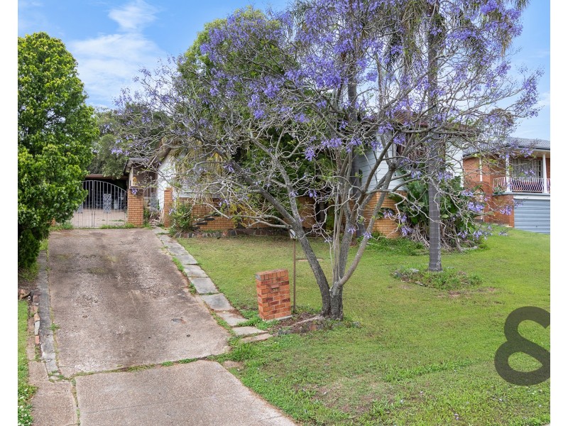 38 Buffier Crescent, Rutherford NSW 2320