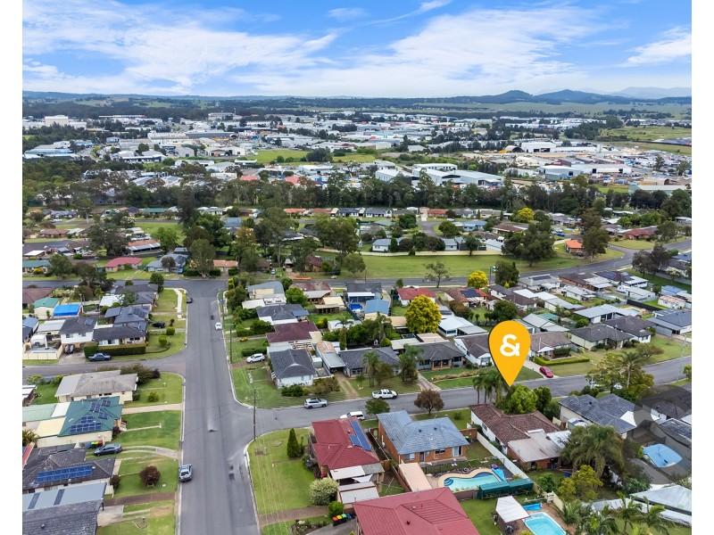 38 Buffier Crescent, Rutherford NSW 2320