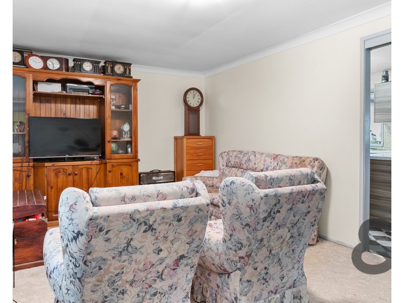 38 Buffier Crescent, Rutherford NSW 2320