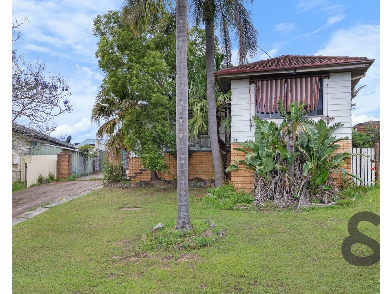 38 Buffier Crescent, Rutherford NSW 2320