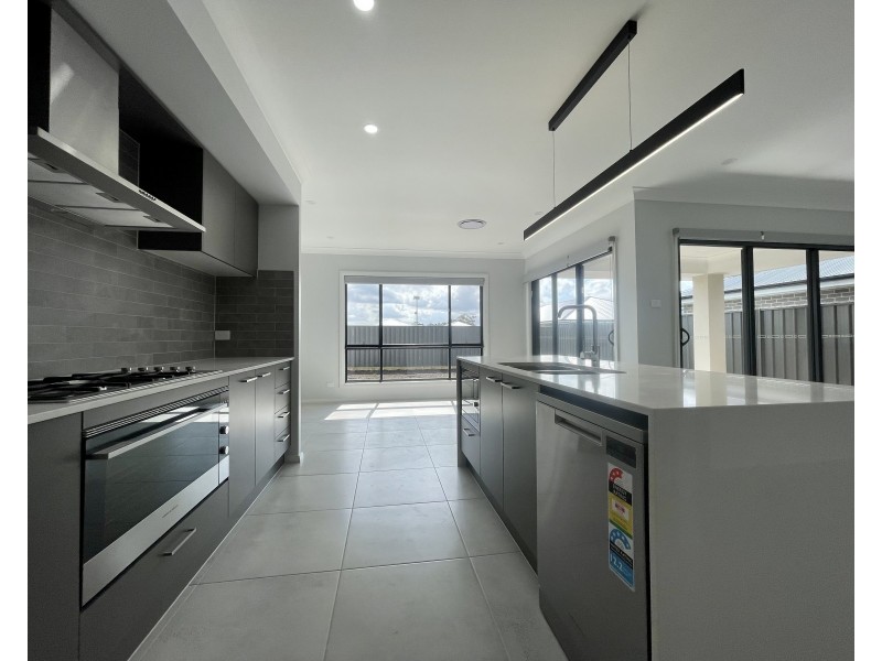 26 Dairyman Drive, Lochinvar NSW 2321