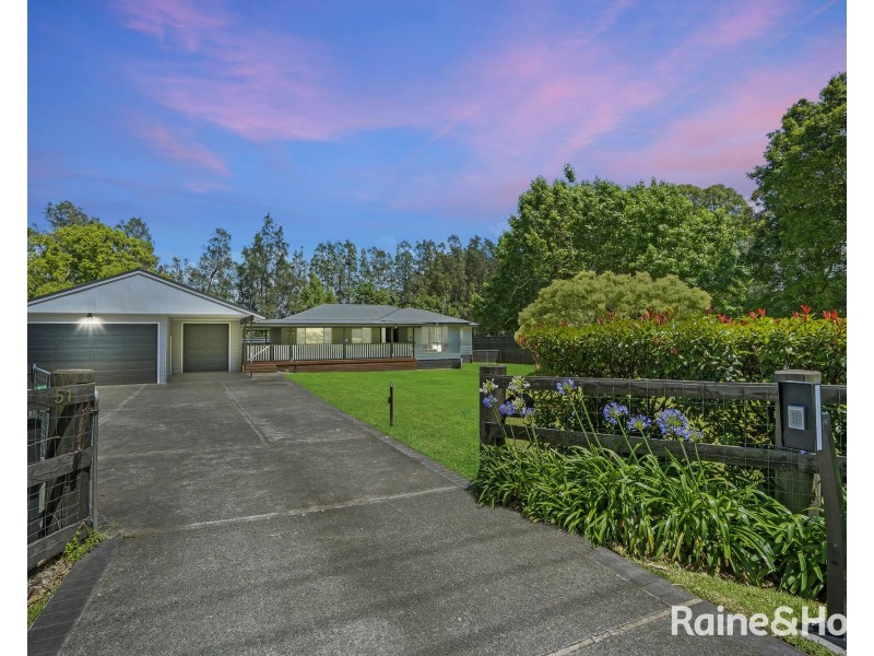 51 Burton Road, Eleebana NSW 2282