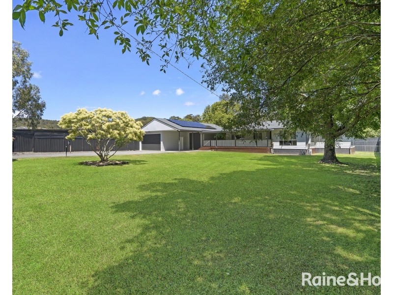 51 Burton Road, Eleebana NSW 2282