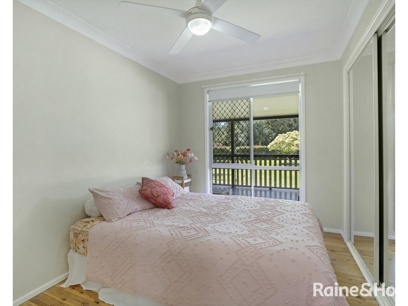 51 Burton Road, Eleebana NSW 2282