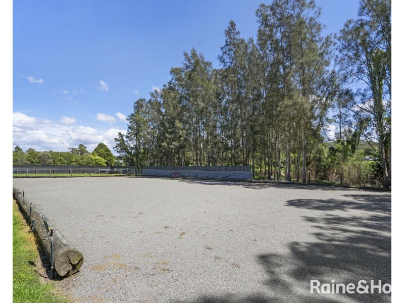 51 Burton Road, Eleebana NSW 2282