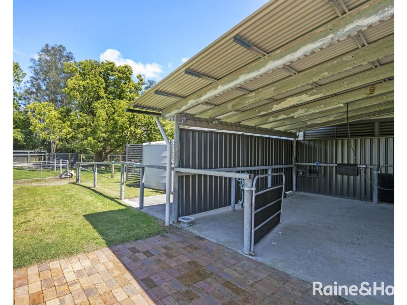 51 Burton Road, Eleebana NSW 2282