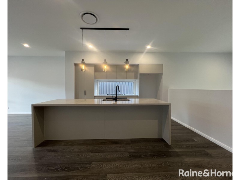 65 Butterworth Street, Cameron Park NSW 2285