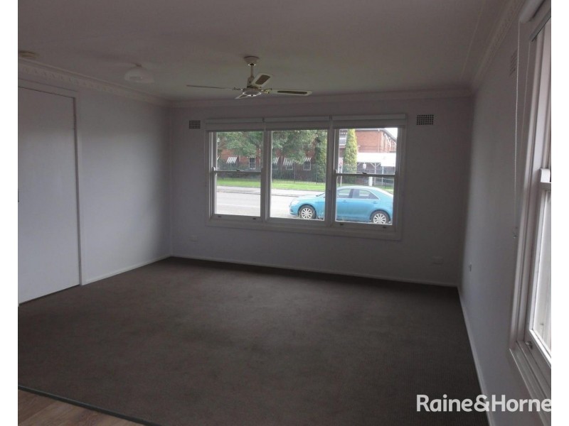 1/126 Turton Road, Waratah NSW 2298