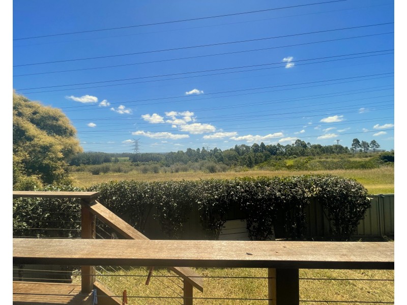 33 Decora Crescent, Warabrook NSW 2304