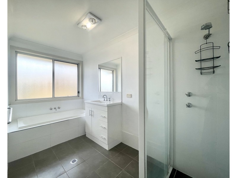 24 Tempranillo Crescent, Cessnock NSW 2325